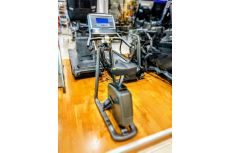 Вертикальный велоэргометр Matrix U50XR Вертикальный велоэргометр Matrix U50XR